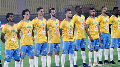 شباب قسنطينة يهاجم الـ«كاف» بعد عودة الإسماعيلي لدوري الأبطال