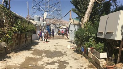 لماذا تساعد منظمة إغاثية ألمانية يمينية لاجئين سوريين في لبنان؟