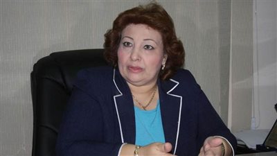 مارجريت عازر تطالب بفرض غرامة مالية مع السجن لمواجهة التحرش