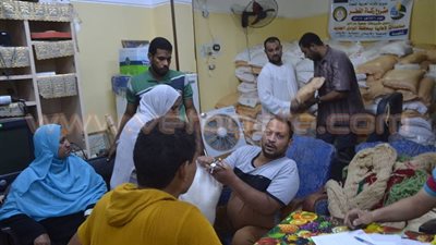 جمعية المستقبل لرعاية المعاقين توزع 7 أطنان أرزا بالوادي الجديد