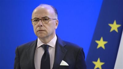 وزير الداخلية الفرنسي: «كنا على علم بوجود تهديد قبل حادث نيس»