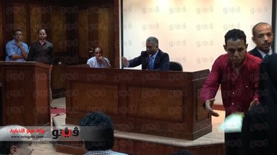 بالفيديو والصور.. وزير الآثار يرفض مشادات «الأثريين»: «عندى مواعيد لازم أمشى»