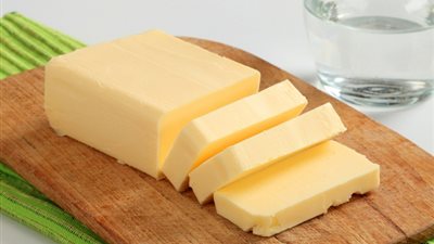 ننشر تحذيرات «حماية المستهلك» عند شراء «الزبد والمسلى الطبيعي»