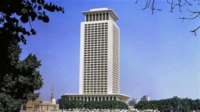 الخارجية: مصر تقف مع فرنسا في حربها ضد الإرهاب
