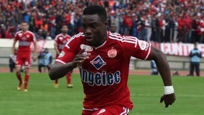 إيفونا يعدل موعد وصوله للقاهرة