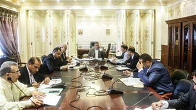 اتجاه لمنح امتيازات للعاملين بالصناديق الخاصة.. مايسة عطوة: وزير المالية وعد بتقنين أوضاع المعينين وتغيير مواد قانون الإجازات والندب.. مصدر بـ