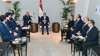 4 رسائل من السيسي لرئيس شركة بى إم دبليو لصناعة السيارات لتعزيز الاستثمار