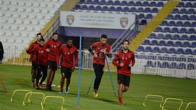 رباعي الأهلي يواصلون التأهيل في مران الفريق