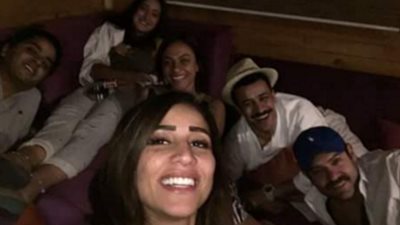 فريق عمل «جراند أوتيل» في بيروت