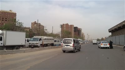 زحام مرورى بجسر السويس بسبب تحويلات المرور (صور)