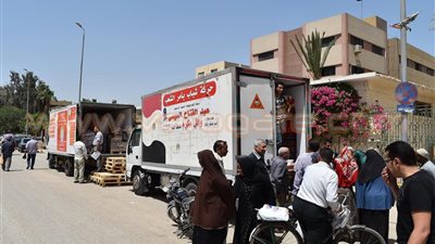 وصول 7 سيارات محملة بالمواد الغذائية المدعمة للفيوم
