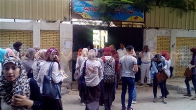 طالبة تتخلص من «البرشام» بسبب التفتيش المشدد بمدرسة شبرا