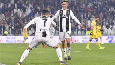 يوفنتوس يسحق فروسينوني بثلاثية في الدوري الإيطالي