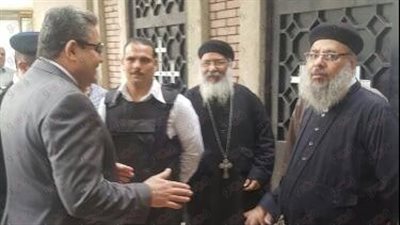 بالصور.. مدير أمن الجيزة يتفقد الخدمات الأمنية أمام الكنائس