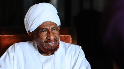 الصادق المهدي: الحديث عن إنهاء وجود الجماعات المسلحة بالسودان «وهم»