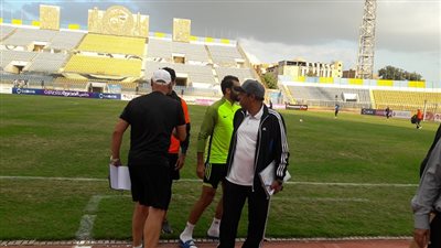 بالصور.. لاعبو الدراويش في استقبال المقاصة على ملعب الإسماعيلية