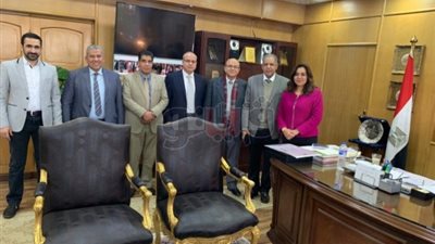 عميد «طب الأزهر» بدمياط يستعرض إنجازات الكلية خلال لقائه مع المحافظ
