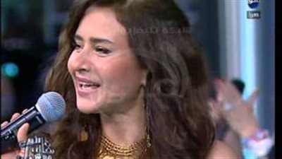 بالفيديو.. وصلة رقص لـ «نيللي كريم» وهالة سرحان على أنغام «بنت السلطان»