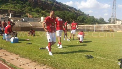 بالصور.. مبروك يدرس اللعب بـ3 مدافعين أمام الملعب المالي