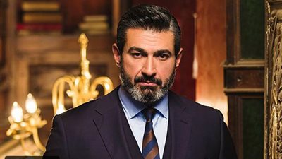 الدور الصح.. فنانون حققوا نجومية أكبر بدور واحد.. ظل الرئيس مفاجأة ياسر جلال.. مصطفى شعبان غيَّر جلده في أيوب.. «عم ضياء» فجَّر موهبة محمد جمعة.. ونجومية خاصة لعمرو عبد الجليل بـ«طايع&#