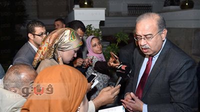 رئيس الوزراء عن رفع المرتبات والمعاشات: محل دراسة