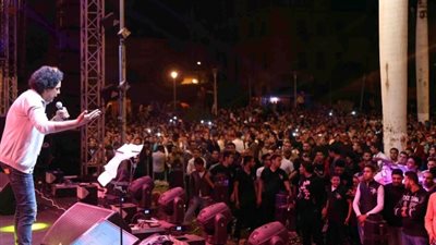 بورصة «الفن داى» بالجامعات في 2017