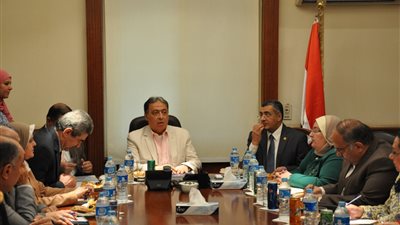 «عماد الدين» يتابع تطبيق قانون التأمين الصحي الشامل ببورسعيد