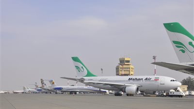 طهران: غالبية الطيران القطري يمر عبر السماء الإيرانية