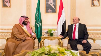 بالصور.. بن سلمان يستقبل الرئيس اليمني مكذبا شائعة الإقامة الجبرية