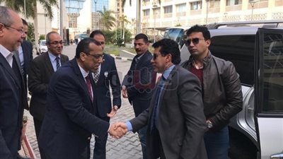 أشرف صبحي يصل محافظة بورسعيد لتفقد المنشآت الرياضية والشبابية (صور)
