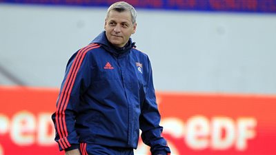 مدرب ليون يراقب برشلونة في لقاء «بلد الوليد» قبل دوري الأبطال