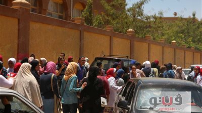 إغماء 4 طالبات بعد خروجهن من لجان الثانوية العامة في سوهاج