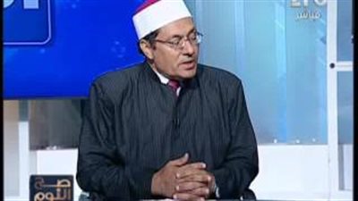 بالفيديو.. مفتي أستراليا يعود بغرائب الفتاوى.. يدعو للحج إلى جبل الطور ويعتبر مكبرات صوت المساجد بدعة.. «الوحش» يتهمه بالعمالة للوبي اليهودي.. وآمنة نصير: أوافق على رحلات إلى سيناء ومكة تظل 