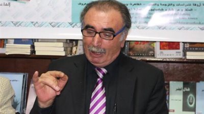 الشاعر الفلسطيني موسى حوامده: تفجير الكنائس يستهدف تهجير الأقباط