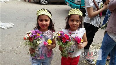 أطفال الأقباط يتحدون الإرهاب.. صابرين في الضيق