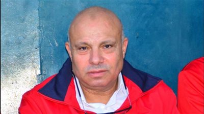 دكرنس يفاضل بين 5 مدربين لخلافة أيمن الجمل