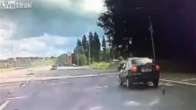 لحظة وفاة شاب بسبب سرعته الجنونية (فيديو)