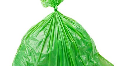 دار أزياء شهيرة تصمم قميصا من أكياس القمامة والسعر مفاجأة (صور)