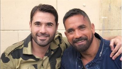 تفاصيل لقاء أحمد عز مع أمير كرارة في بلاتوه «الممر»