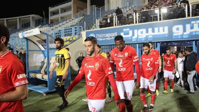 الشناوي ينضم لمستشفى الأهلي.. وإكرامي يحرس مرمى الفريق أمام الإنتاج