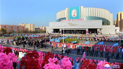 كوريا الشمالية تحيي ذكرى ميلاد مؤسسها بـ «يوم الشمس» (صور)