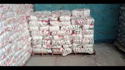 بالفيديو.. ضبط تاجر يحتكر السكر لتحقيق أرباح غير مشروعة