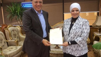 ناهد مصطفى مستشارًا لرئيس جامعة القناة لشئون التنمية الإدارية