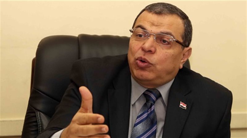 وزير القوى العاملة،