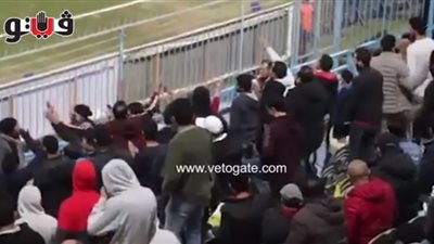 «الدوري لينا مافيش معلش» هتاف جماهير الأهلي في مدرجات بتروسبورت (فيديو)