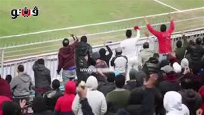 جماهير الأهلي تهتف لإكرامي بعد لقاء الإنتاج