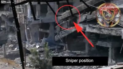 بالفيديو والصور.. لحظة استهداف قناص «داعش» وتحوله لأشلاء