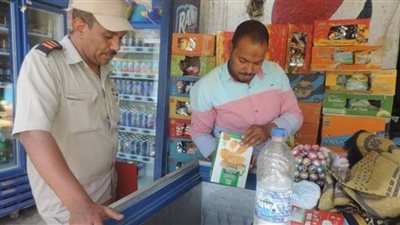 حماية المستهلك بأسيوط: تحرير 19 قضية تموينية وإزالة أسباب 24 شكوى