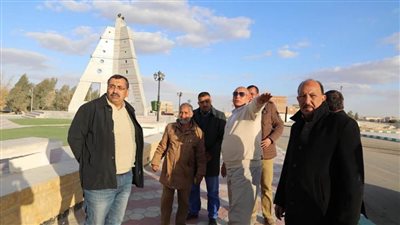 محافظ الوادي الجديد يوجه بتطوير المداخل والشوارع الرئيسية بالفرافرة