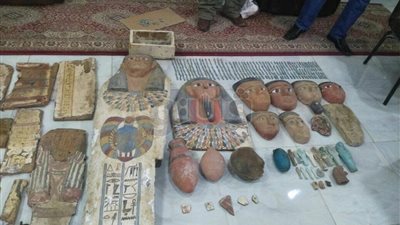 بالفيديو والصور.. ضبط 464 قطعة أثرية في الفيوم